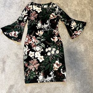 Women’s Calvin Klein dress size 8 new without tags!